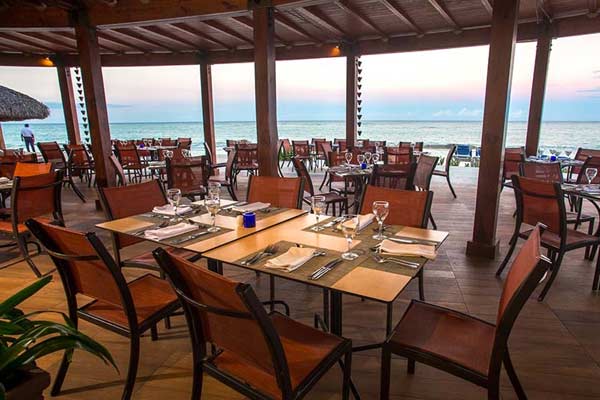 Restaurant - Impressive Resorts & Spas - All Inclusive Punta Cana